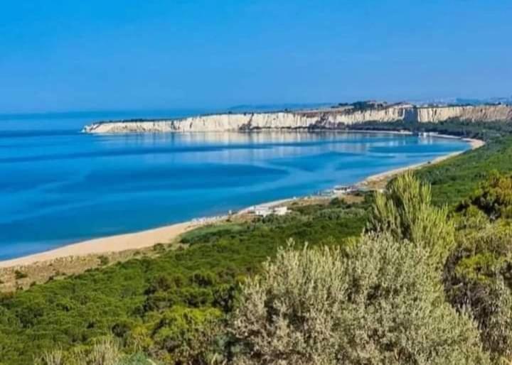 La Dama Bianca Bovo Marina Hotel Монталегро Екстериор снимка