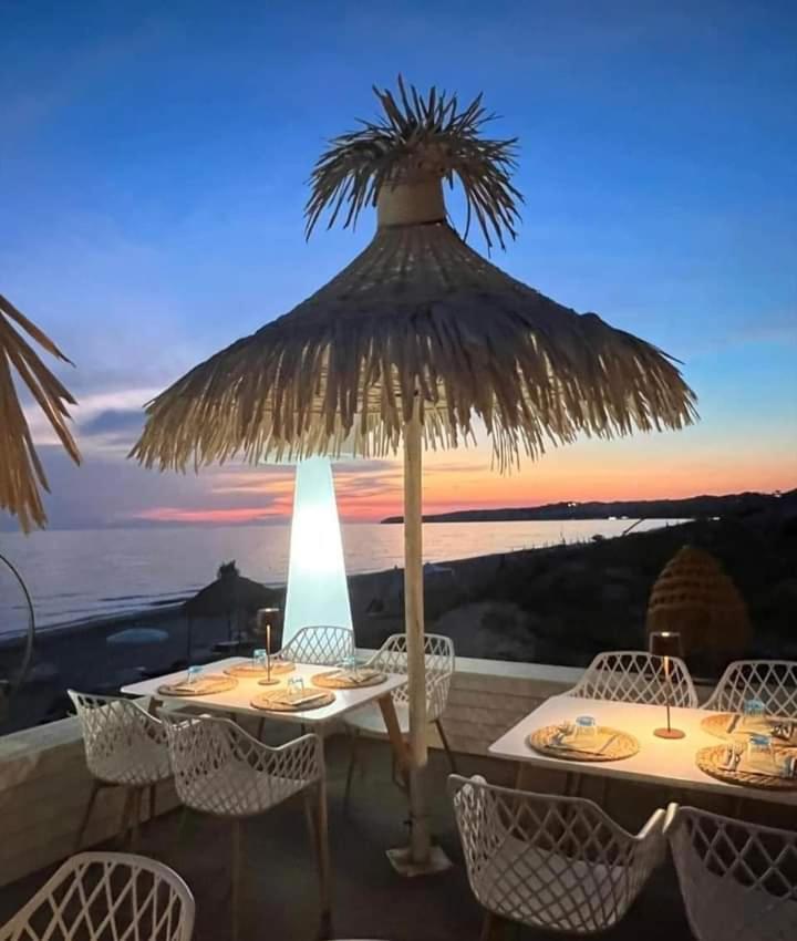 La Dama Bianca Bovo Marina Hotel Монталегро Екстериор снимка