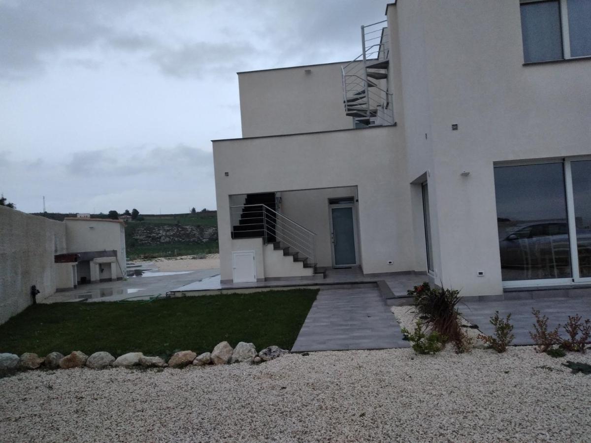 La Dama Bianca Bovo Marina Hotel Монталегро Екстериор снимка